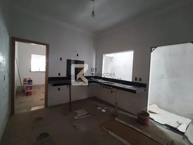 Casa com 125m² 3 quartos e 2 banheiros, à venda, no bairro Jardim Pau Preto em Indaiatuba