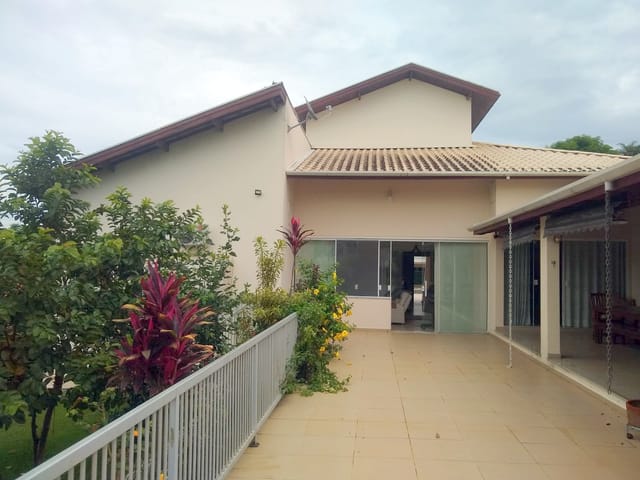 Casa com 1004m² 5 quartos e 5 banheiros, à venda, no bairro São Dimas em Guaratinguetá