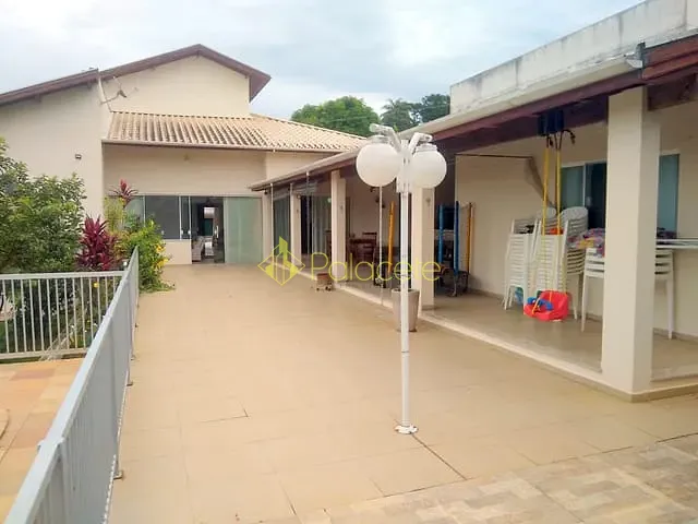 Casa com 1004m² 5 quartos e 5 banheiros, à venda, no bairro São Dimas em Guaratinguetá