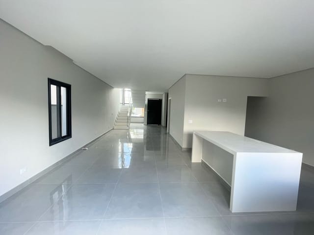 Casa com 257m² 4 quartos e 5 banheiros, à venda, no bairro Urbanova em São José dos Campos