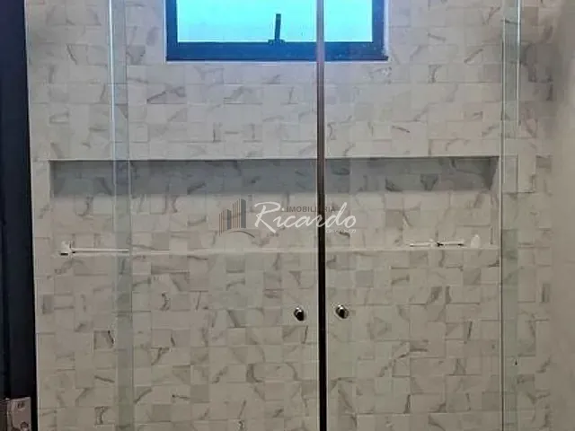 Casa 4 quartos e 1 banheiro, à venda, no bairro Parque Industrial V em Arapongas