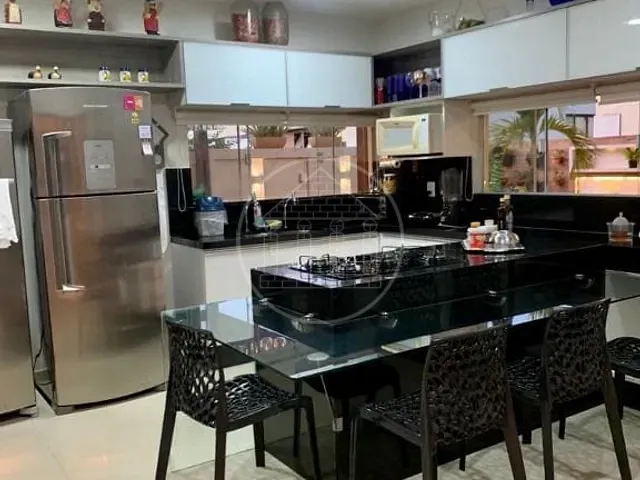 Casa com 530m² 4 quartos e 2 banheiros, à venda, no bairro Parque Do Jiqui em Parnamirim