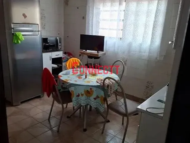 Casa com 210m² 3 quartos e 2 banheiros, à venda, no bairro Parque Industrial Tanquinho em Ribeirão Preto