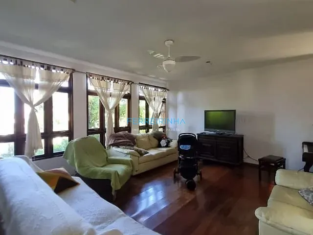 Casa com 400m² 3 quartos e 3 banheiros, à venda ou para alugar, no bairro Jardim das Colinas em São José dos Campos