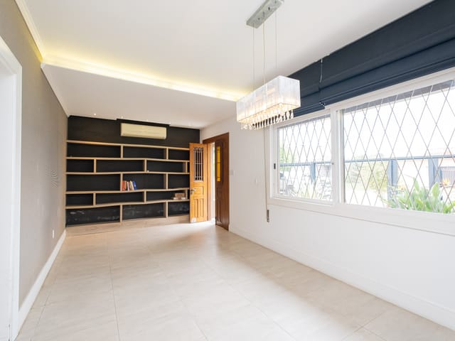 Casa com 300m² 3 quartos e 3 banheiros, à venda, no bairro Três Vendas em Pelotas