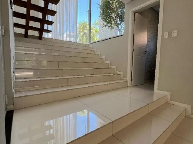 Casa com 260m² 3 quartos e 5 banheiros, à venda, no bairro Sítio do Rosário em Santana de Parnaíba