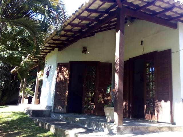 Casa com 891m² 5 quartos e 3 banheiros, à venda, no bairro Samambaia em Petrópolis