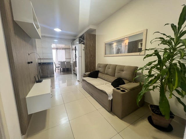 Casa com 60m² 2 quartos e 1 banheiro, à venda, no bairro Três Vendas em Pelotas