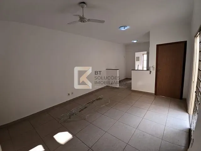 Casa com 177m² 3 quartos e 2 banheiros, para alugar, no bairro Jardim Renata em Indaiatuba