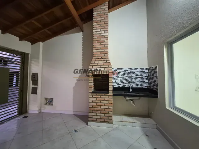 Casa com 160m² 2 quartos e 2 banheiros, para alugar, no bairro Jardim dos Colibris em Indaiatuba