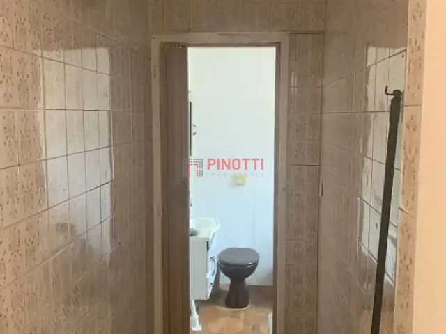 Casa 2 quartos e 1 banheiro, à venda, no bairro Alves Dias em São Bernardo do Campo