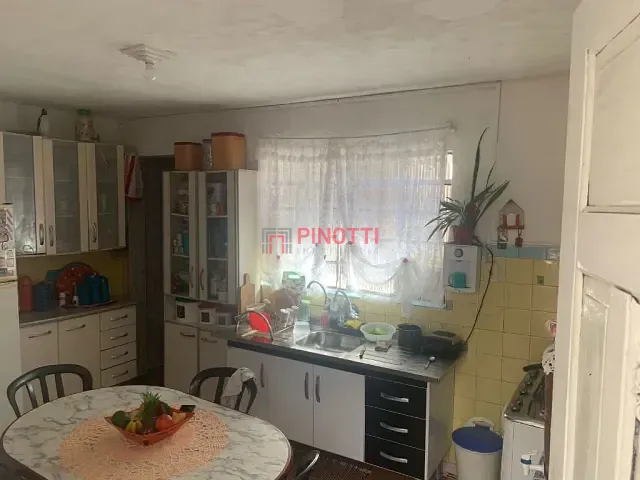 Casa 2 quartos e 1 banheiro, à venda, no bairro Alves Dias em São Bernardo do Campo