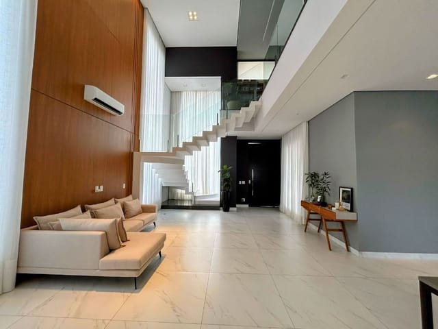 Casa com 462m² 4 quartos e 5 banheiros, à venda, no bairro Alphaville em Votorantim