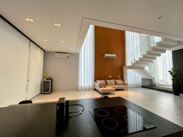 Casa com 462m² 4 quartos e 5 banheiros, à venda, no bairro Alphaville em Votorantim
