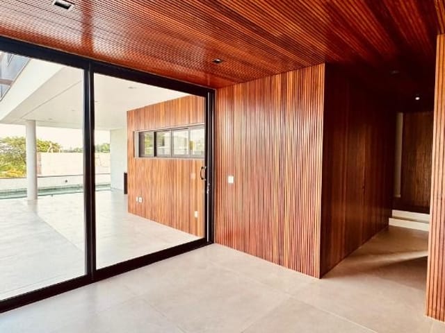 Casa com 530m² 4 quartos e 5 banheiros, à venda, no bairro Alphaville Nova Esplanada III em Votorantim