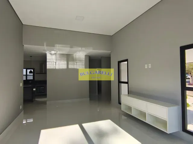 Casa com 500m² 3 quartos e 5 banheiros, à venda, no bairro Engordadouro em Jundiaí