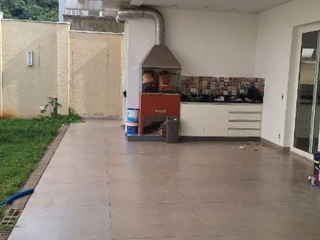 Casa com 364m² 3 quartos e 4 banheiros, à venda ou para alugar, no bairro Parque Sinai em Santana de Parnaíba