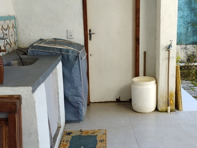 Casa 2 quartos e 1 banheiro, para alugar, no bairro Quitandinha em Petrópolis