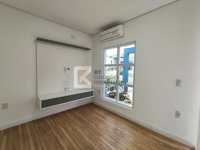 Casa com 189m² 3 quartos e 3 banheiros, para alugar, no bairro Jardim Toscana em Indaiatuba