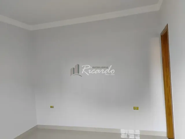 Casa 3 quartos e 2 banheiros, à venda, no bairro Vila Araponguinha em Arapongas