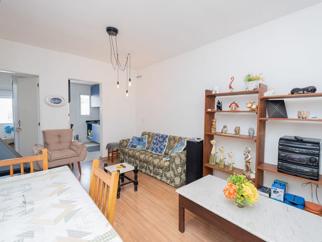 Casa com 125m² 2 quartos e 2 banheiros, à venda, no bairro Laranjal em Pelotas