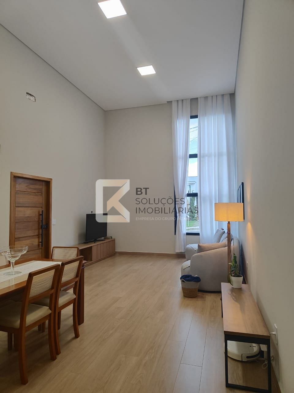 Casa, 3 quartos, 162 m² - Foto 2