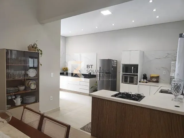 Casa com 240m² 3 quartos e 3 banheiros, à venda, no bairro Jardim Bréscia em Indaiatuba