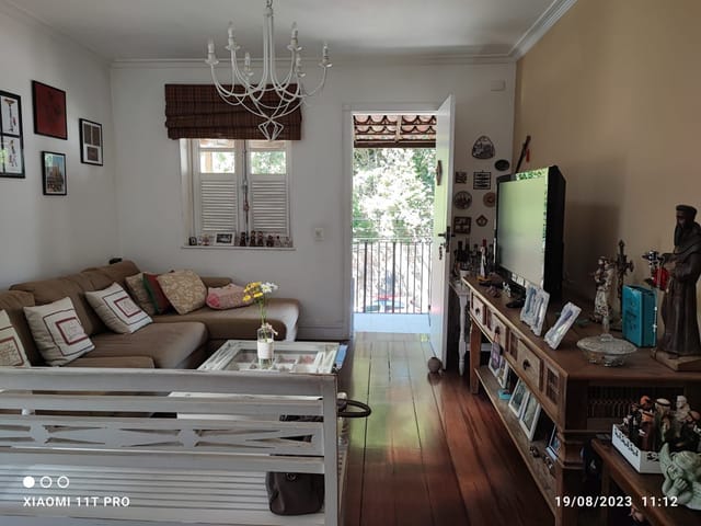 Casa 4 quartos e 1 banheiro, à venda, no bairro Simeria em Petrópolis