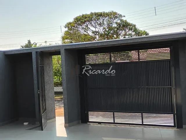 Casa 3 quartos e 2 banheiros, à venda, no bairro Vila Araponguinha em Arapongas