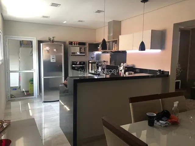Casa com 330m² 4 quartos e 2 banheiros, à venda, no bairro Jardim Santa Rosália em Sorocaba