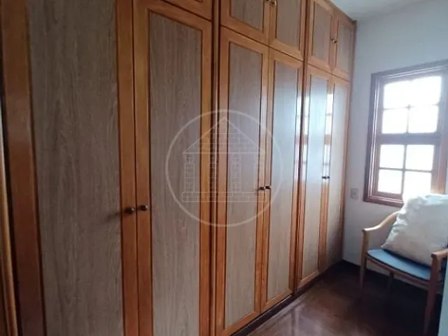 Casa com 493m² 4 quartos e 2 banheiros, à venda ou para alugar, no bairro  Alphaville em Santana de Parnaíba