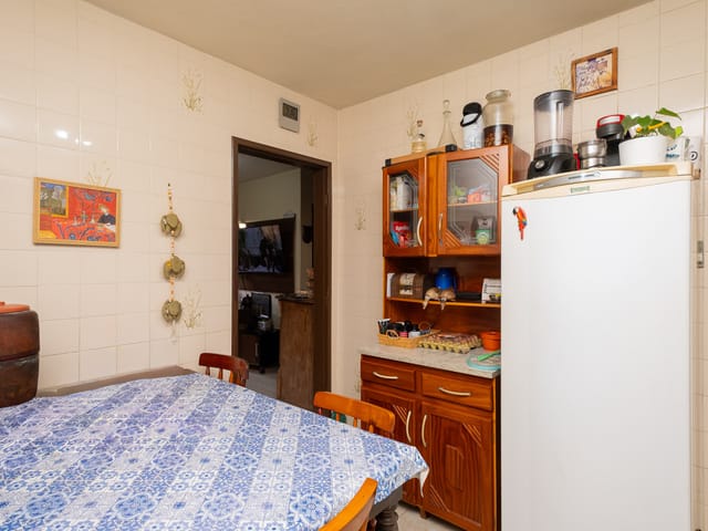 Casa com 702m² 5 quartos e 4 banheiros, à venda, no bairro Três Vendas em Pelotas
