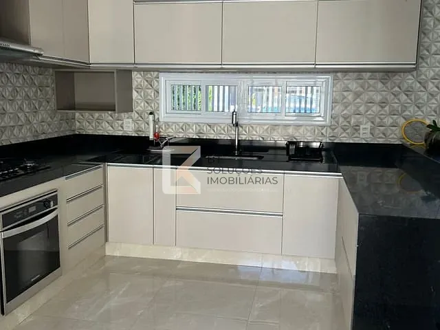 Casa com 200m² 3 quartos e 3 banheiros, à venda, no bairro Jardim Bréscia em Indaiatuba