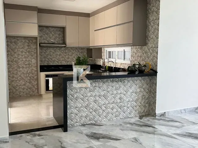 Casa com 200m² 3 quartos e 3 banheiros, à venda, no bairro Jardim Bréscia em Indaiatuba