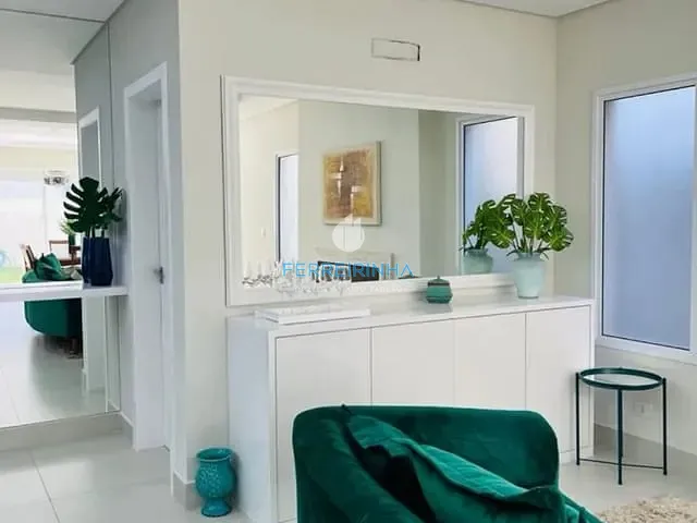 Casa com 250m² 4 quartos e 5 banheiros, à venda, no bairro Urbanova em São José dos Campos