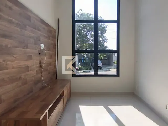 Casa com 200m² 2 quartos e 2 banheiros, para alugar, no bairro Jardim Bréscia em Indaiatuba