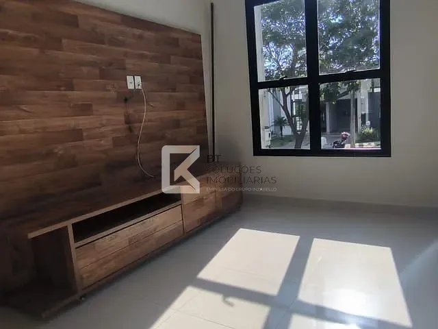 Casa com 200m² 2 quartos e 2 banheiros, para alugar, no bairro Jardim Bréscia em Indaiatuba