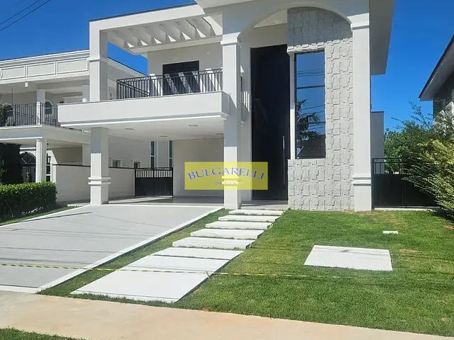 Casa com 448m² 3 quartos e 5 banheiros, à venda, no bairro Medeiros em Jundiaí