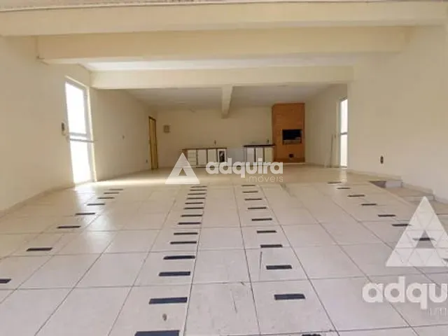 Sobrado com 438m² 5 quartos e 3 banheiros, à venda, no bairro Orfãs em Ponta Grossa