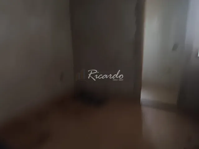 Casa com 170m² 3 quartos e 2 banheiros, à venda, no bairro Jardim Alto da Boa Vista em Arapongas