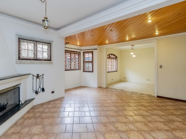 Foto do Casa - Casa tipo para venda em Tremembé com 5 quartos, sendo 5 suítes, 425m² | Lares e Andares Imóveis