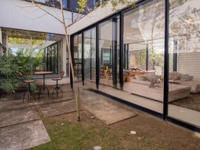 Casa com 750m² 4 quartos e 4 banheiros, à venda, no bairro Condomínio Residencial Alphaville em São José dos Campos