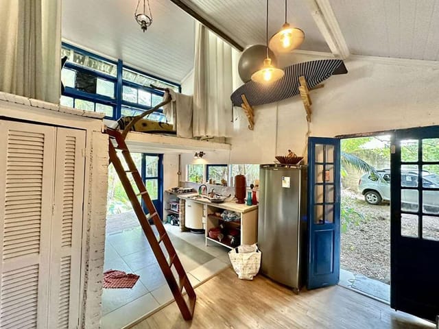 Casa com 1200m² 1 quarto e 1 banheiro, à venda, no bairro Granja Viana em Cotia