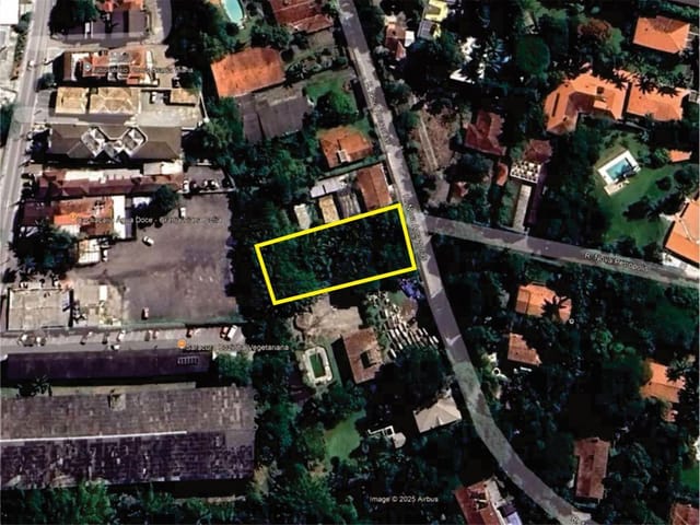 Casa com 1200m² 1 quarto e 1 banheiro, à venda, no bairro Granja Viana em Cotia