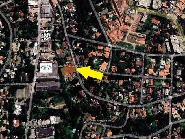 Casa com 1200m² 1 quarto e 1 banheiro, à venda, no bairro Granja Viana em Cotia