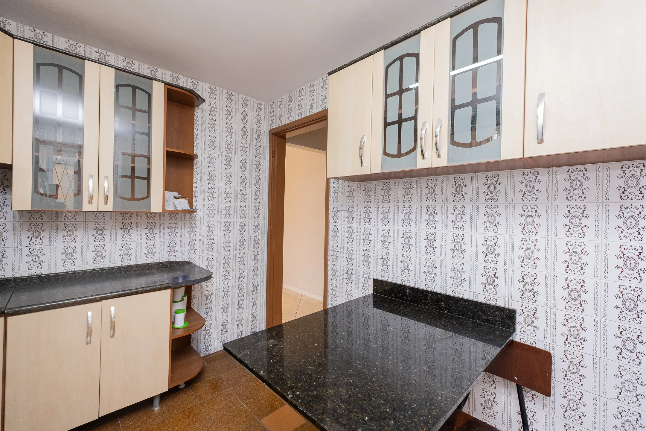 Casa à venda no centro de Pelotas - 178 m², 3 quartos (sendo 1 suíte), sala com lareira, pátio com churrasqueira e garagem. - 6