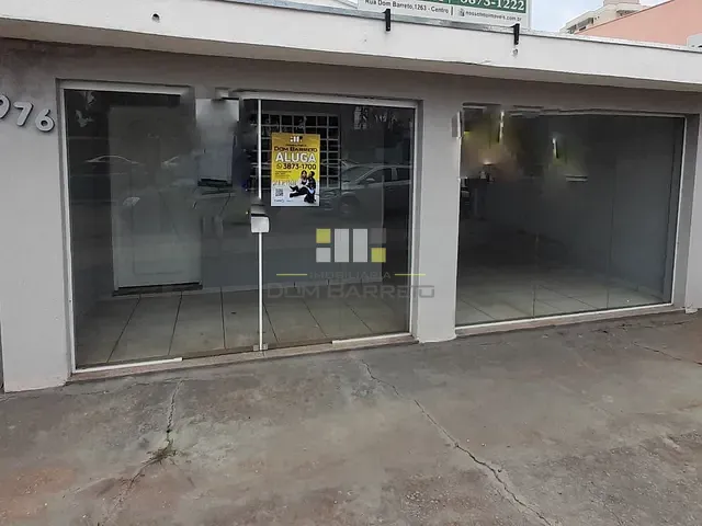 Casa com 468m² 2 quartos e 1 banheiro, à venda, no bairro Centro em Sumaré
