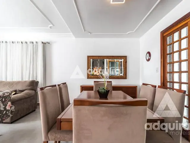 Sobrado com 495m² 5 quartos e 5 banheiros, à venda, no bairro Orfãs em Ponta Grossa