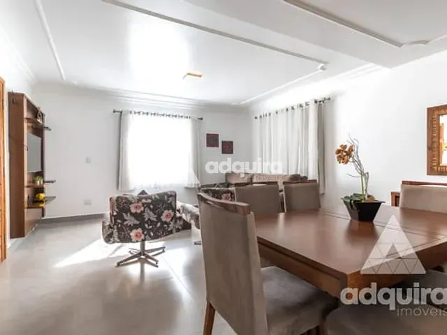 Sobrado com 495m² 5 quartos e 5 banheiros, à venda, no bairro Orfãs em Ponta Grossa