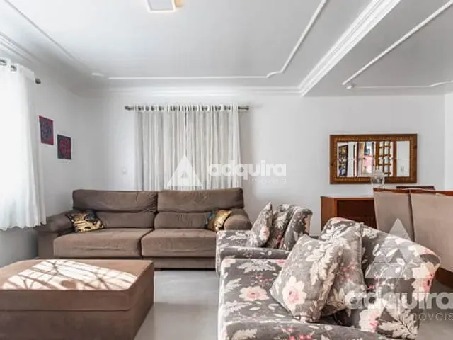 Sobrado com 495m² 5 quartos e 5 banheiros, à venda, no bairro Orfãs em Ponta Grossa